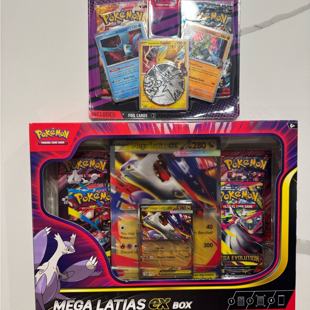 Mega Latias Ex Box and Foil Card and Booster Pack Bundle